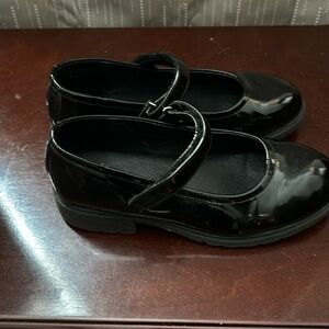 Girls Mary Jane’s size 3 gentle worn